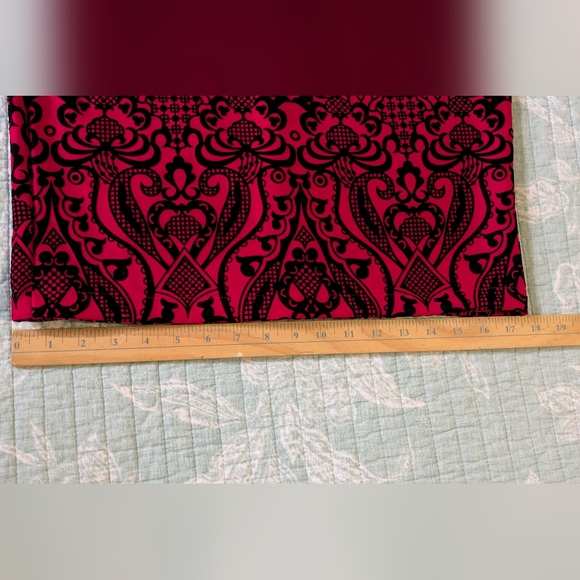 eci Red And Black Flocked Dress With Lace Detail. Size 8. - Picture 9 of 11